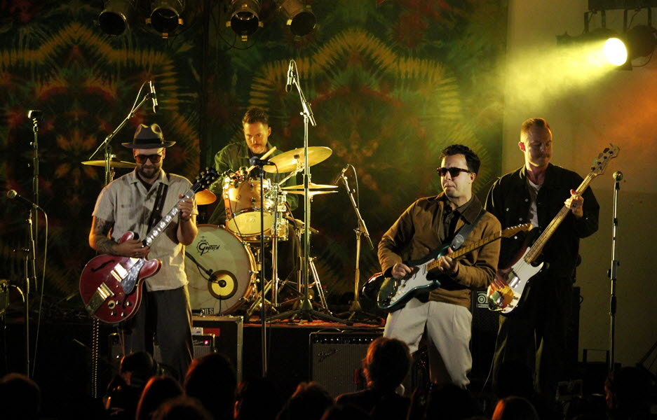 The Bluesanovas