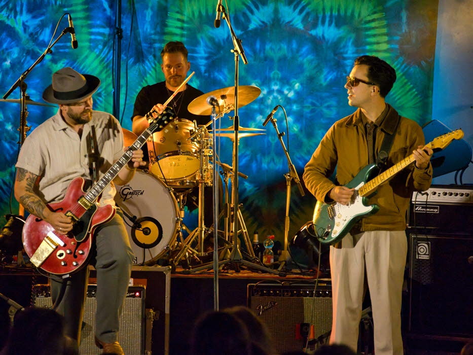 The Bluesanovas